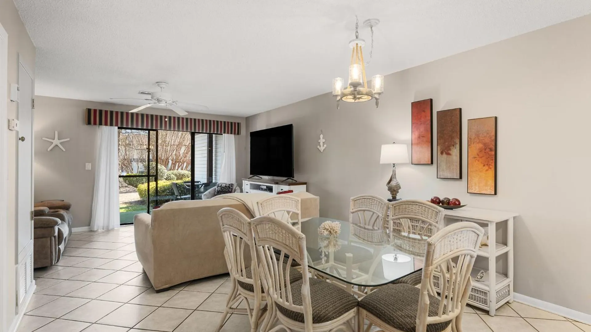 Portside N3 - 2 Bedroom Pet Friendly! Pool View! Panama City Beach Holiday home