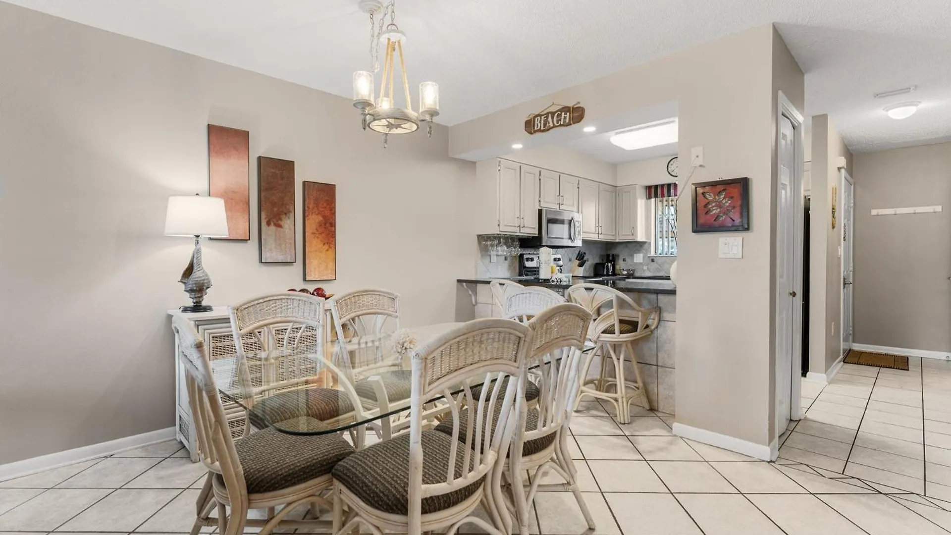 Portside N3 - 2 Bedroom Pet Friendly! Pool View! Panama City Beach Holiday home